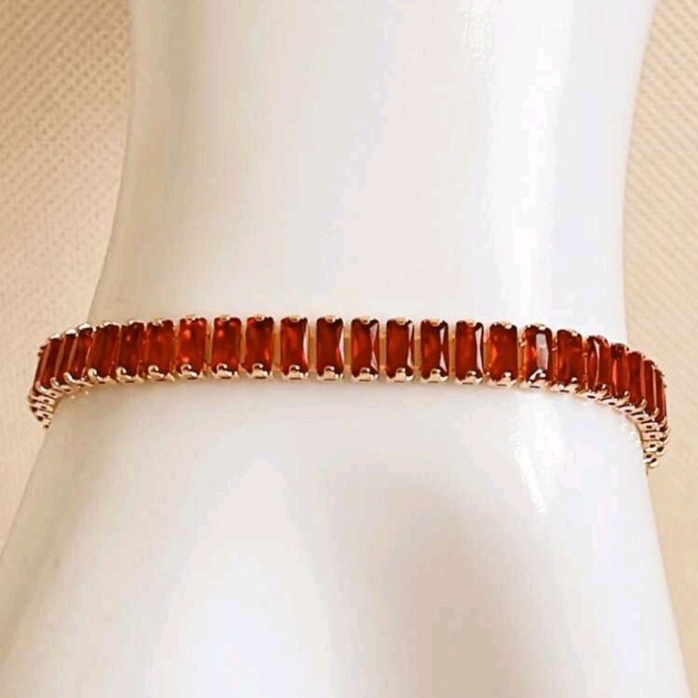 Red Rhinestone Gold Chain Bracelet - Picture 6 of 12